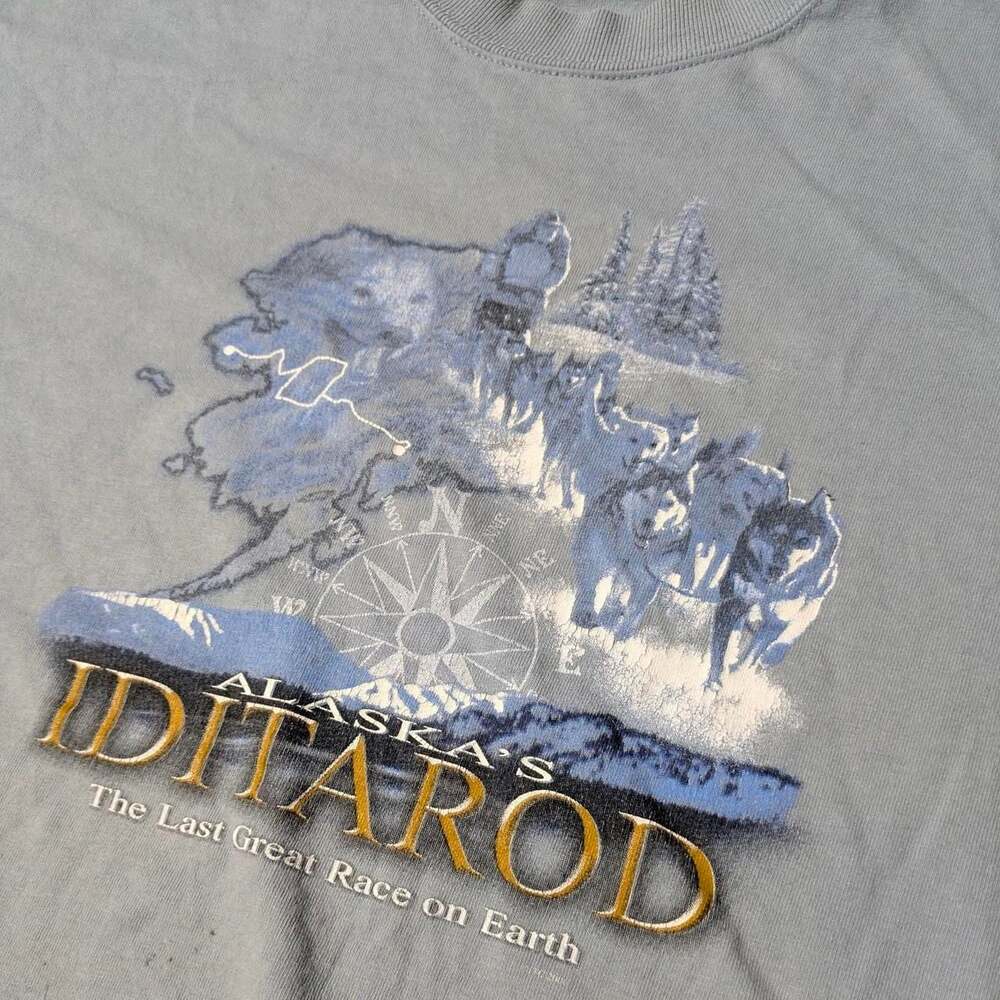 Vintage Y2K Alaska Iditarod The Last Great Race on Earth T-Shirt